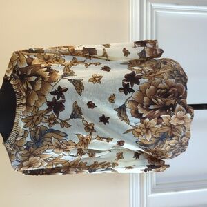 Fall Sweater in brown fall flowers Sz Large‎